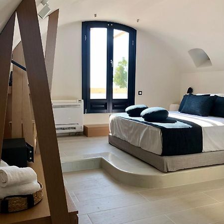 Candele Suites ثيرا المظهر الخارجي الصورة